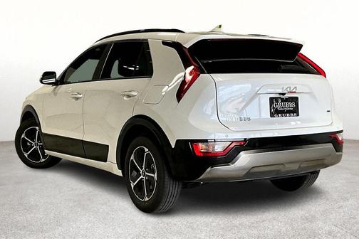 Snow White Pearl 2025 Kia Niro SX