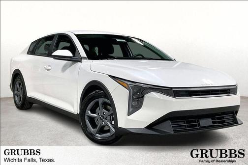 Snow White Pearl 2026 Kia K4 LXS