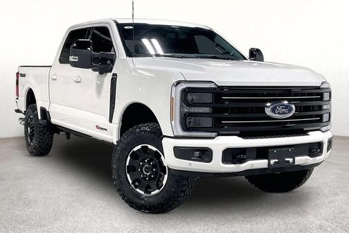 STAR WHITE 2026 Ford F-250 Platinum