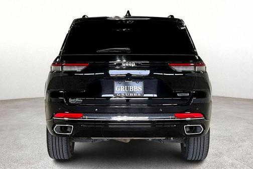 2022 Jeep Grand Cherokee Overland