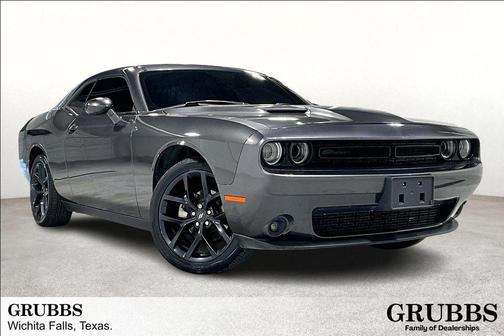 2022 Dodge Challenger SXT