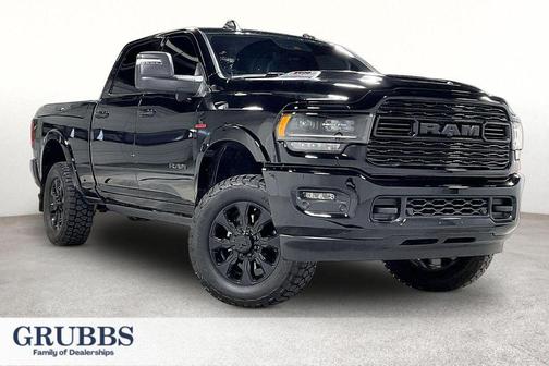 Diamond Black Crystal Pearlcoat 2024 RAM 2500 Limited Crew Cab 4x4 6'4' Box