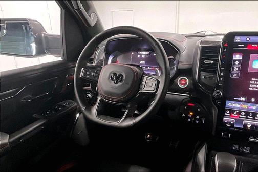 Diamond Black Crystal Pearlcoat 2027 RAM 1500 TRX