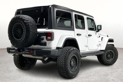 2023 Jeep Wrangler 4-Door Sahara 4x4