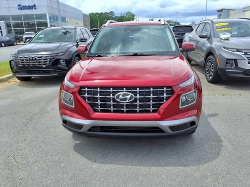 2024 Hyundai VENUE SEL