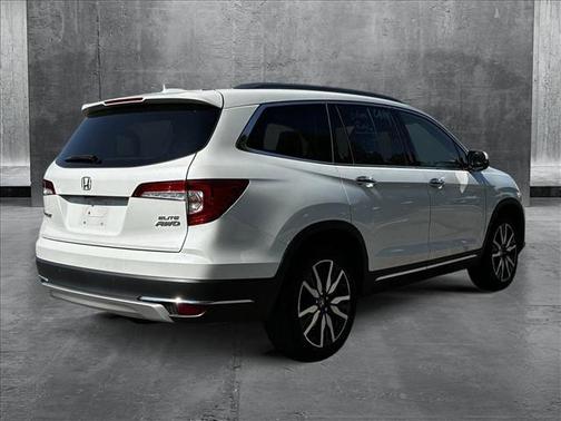 2022 Honda Pilot AWD Elite
