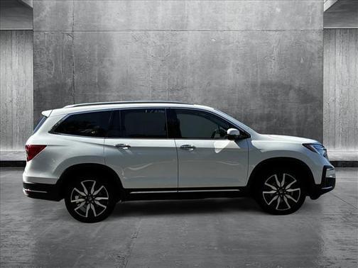 2022 Honda Pilot AWD Elite