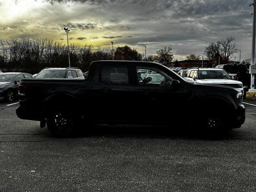 2023 Ford Maverick Lariat