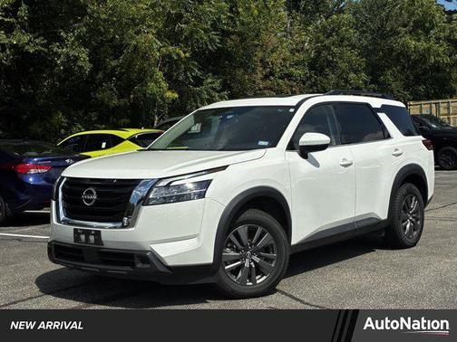 2022 Nissan Pathfinder SV 4WD