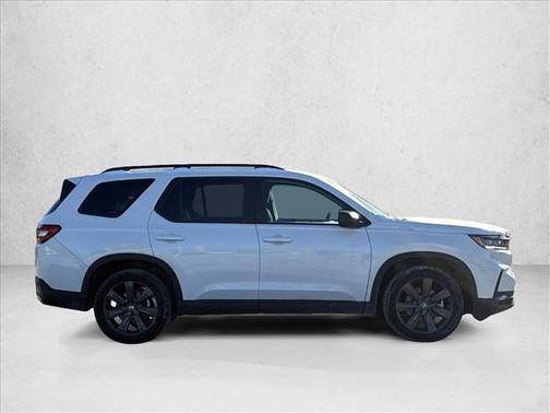 2023 Honda Pilot AWD Sport
