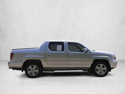 Alabaster Silver Metallic 2013 Honda Ridgeline RTL