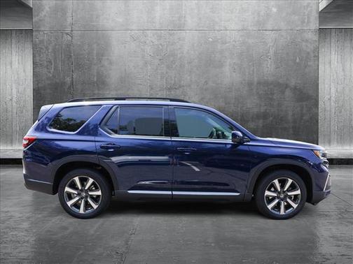 2025 Honda Pilot Touring 8-Passenger