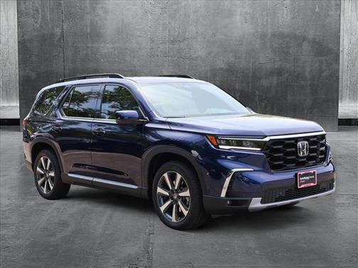 2025 Honda Pilot Touring 8-Passenger