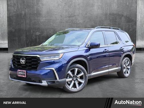 2025 Honda Pilot Touring 8-Passenger