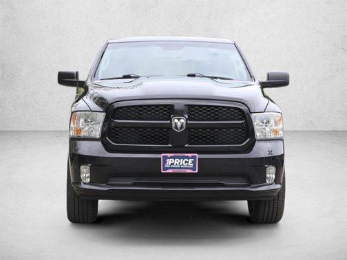 Brilliant Black Crystal Pearlcoat 2017 RAM 1500 Express