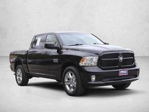 Brilliant Black Crystal Pearlcoat 2017 RAM 1500 Express