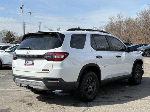 2024 Honda Pilot TrailSport