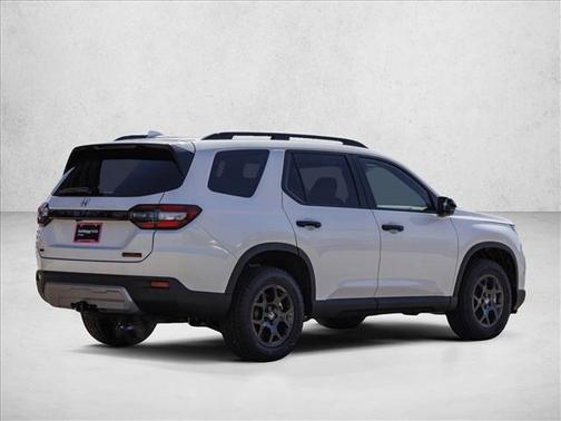Platinum White Pearl 2025 Honda Pilot TrailSport