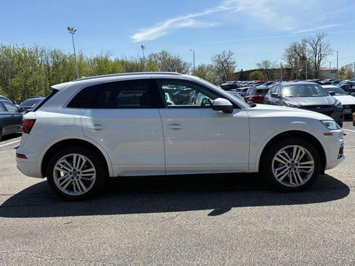 Ibis White 2018 Audi Q5 2.0T Prestige