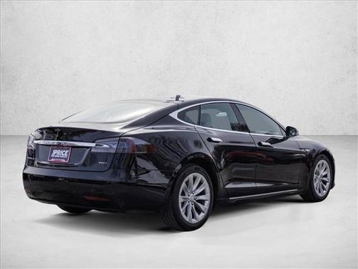 2016 Tesla Model S 70D