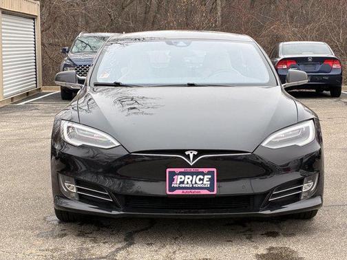 2016 Tesla Model S 70D