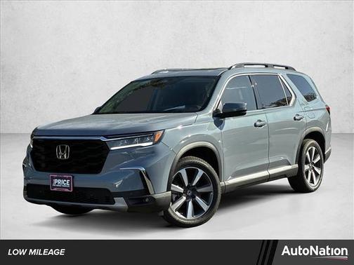 2025 Honda Pilot Touring 8-Passenger