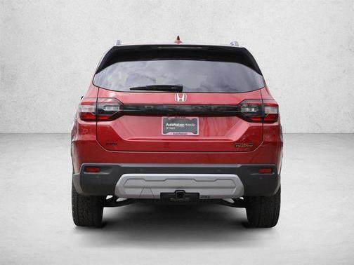 Radiant Red Metallic II 2025 Honda Pilot TrailSport