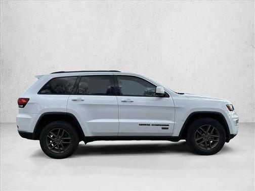 2017 Jeep Grand Cherokee 75th Anniversary Edition 4x4