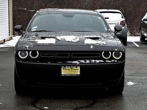 2021 Dodge Challenger SXT