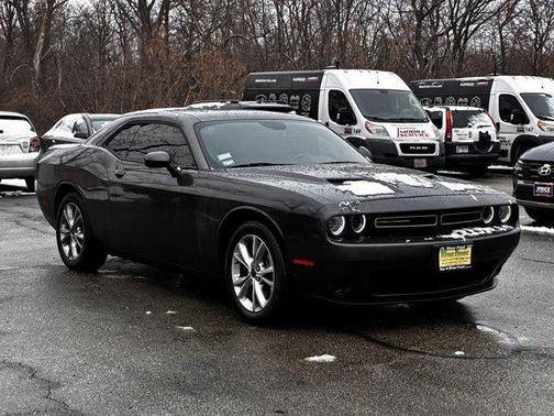 2021 Dodge Challenger SXT