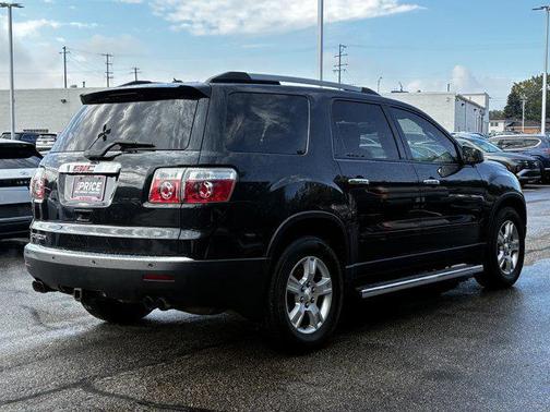 2011 GMC Acadia SLE