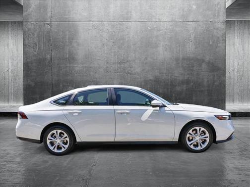 2025 Honda Accord LX 1.5T