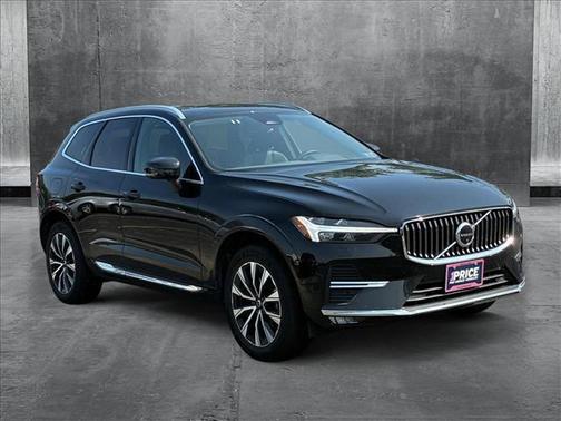 2023 Volvo XC60 B5 Plus Bright Theme