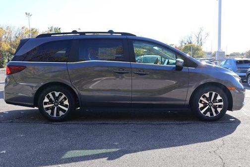 Modern Steel Metallic 2027 Honda Odyssey EX-L