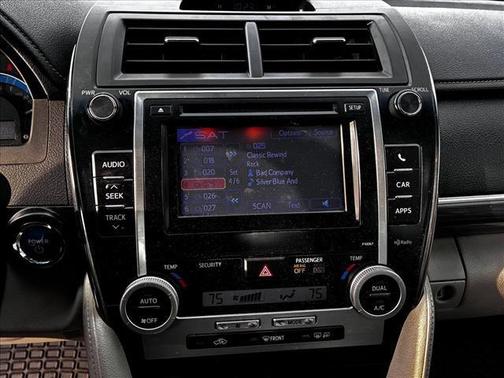 2012 Toyota Camry Hybrid XLE