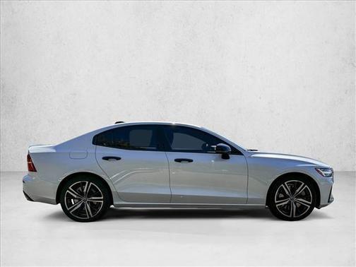 2021 Volvo S60 T6 R-Design