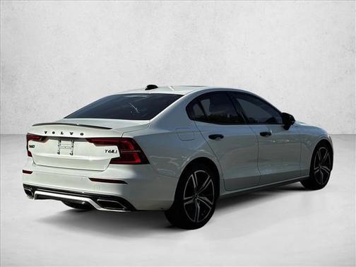 2021 Volvo S60 T6 R-Design