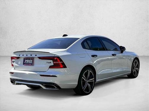 2021 Volvo S60 T6 R-Design