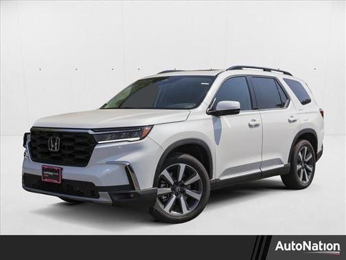 2025 Honda Pilot Touring 8-Passenger