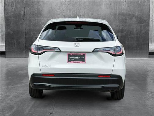 2025 Honda HR-V LX