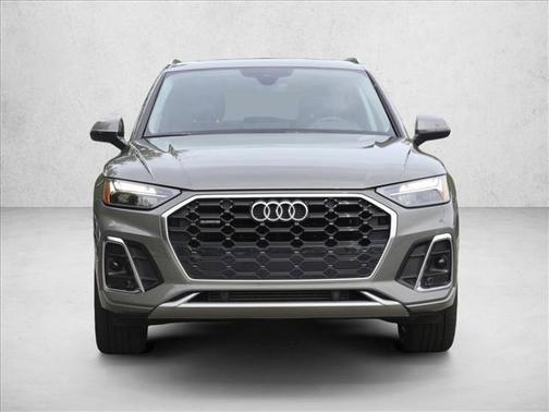 Chronos Gray Metallic 2024 Audi Q5 45 S line Premium