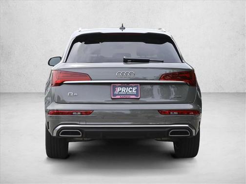 Chronos Gray Metallic 2024 Audi Q5 45 S line Premium