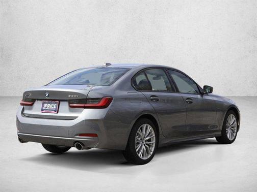 Skyscraper Grey Me 2023 BMW 330 xDrive