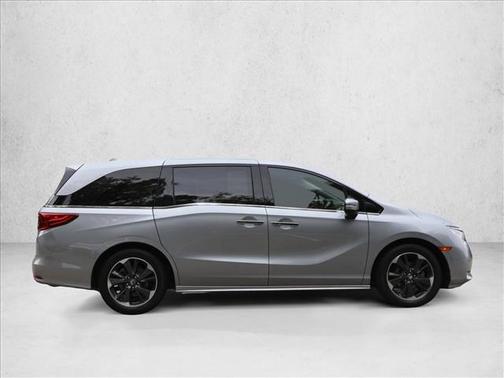 Lunar Silver Metallic 2023 Honda Odyssey Elite