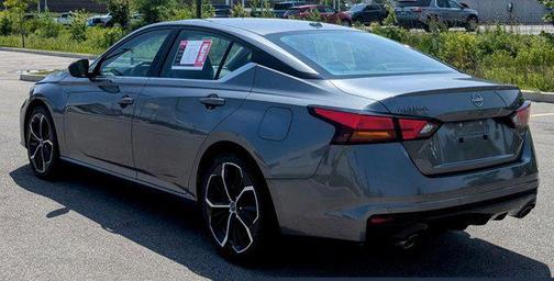 2023 Nissan Altima SR FWD