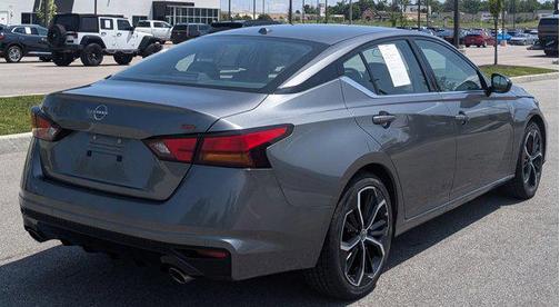 2023 Nissan Altima SR FWD