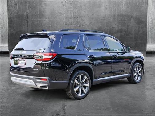 2025 Honda Pilot Elite