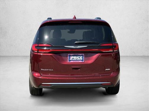 Velvet Red Pearlcoat 2022 Chrysler Pacifica Touring L