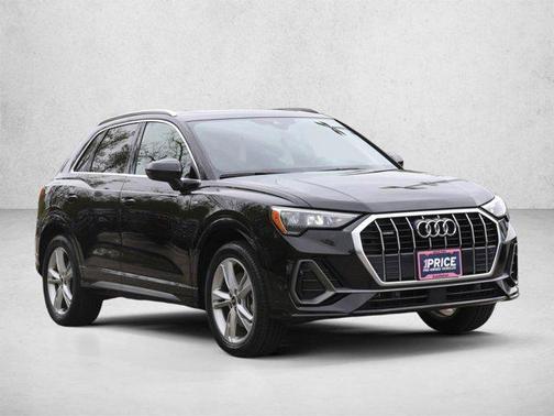 Mythos Black Metallic 2021 Audi Q3 45 S line Premium