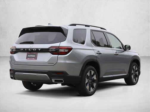 Solar Silver Metallic 2026 Honda Pilot Touring 8-Passenger